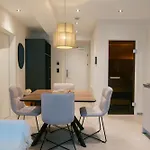 Boutique Aparthotel 4*