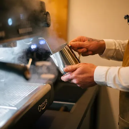 Boutique アパートホテル ザーファウス